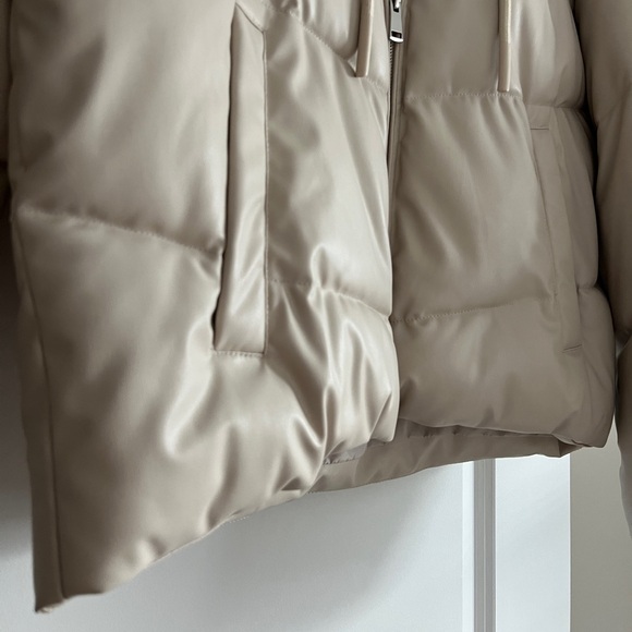 Zara Puffer Jacket - Picture 4 of 5